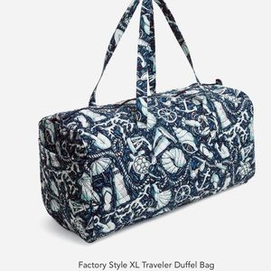 Vera Bradley XL Duffle Bag Travel Luggage NWT Shore Enough $149